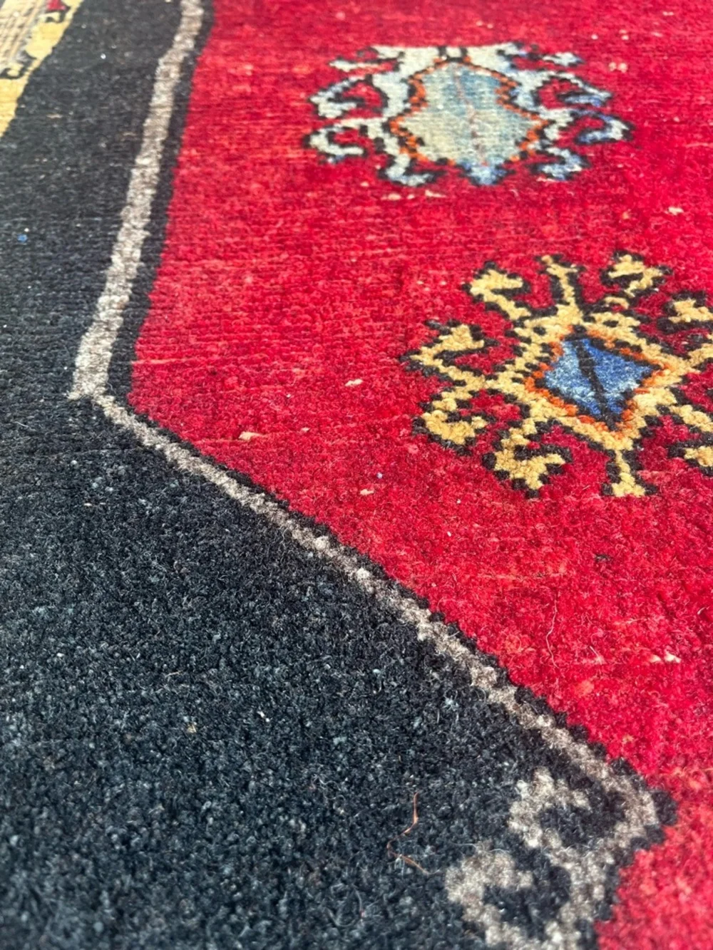 Turkish Vintage Rug - Picture 4 of 7